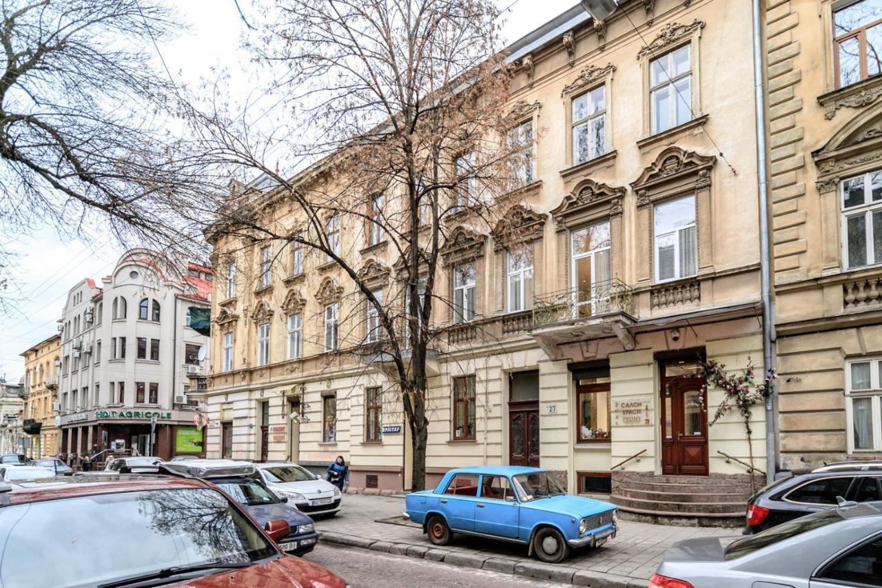 Modern Apartment In The Old City Lviv Exterior foto