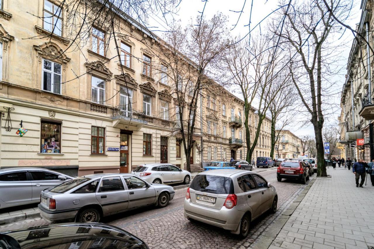 Modern Apartment In The Old City Lviv Exterior foto