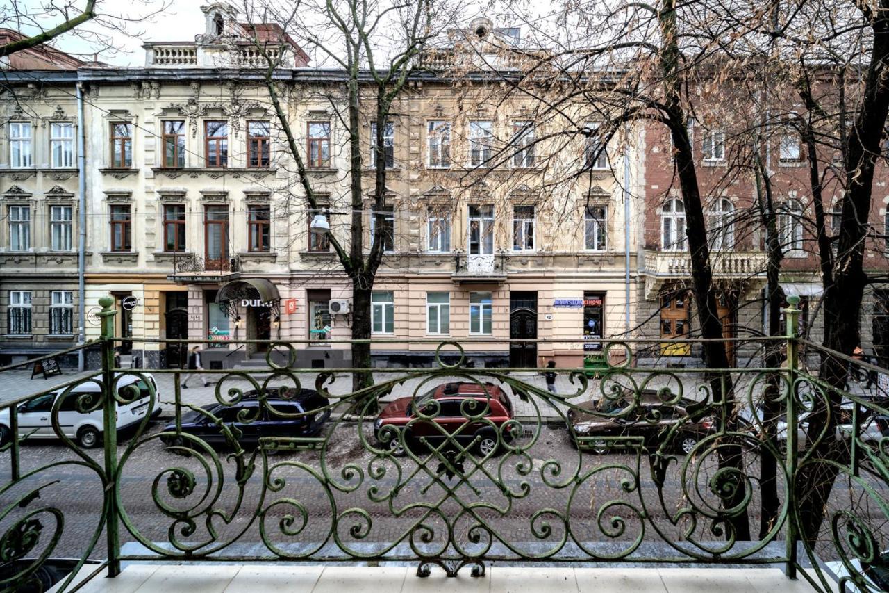 Modern Apartment In The Old City Lviv Exterior foto